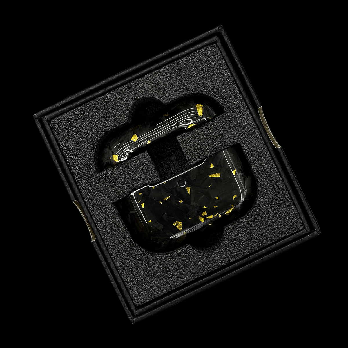 Custodia in Vera Fibra di Carbonio Forgiata per Apple AirPods Pro (1ª, 2ª e 3ª Generazione) e AirPods 4 - TuningLabTuningLab120000513696161895:361386AirPods 3;14:10Forged RedCarbonio forgiato rossoCustodia in Vera Fibra di Carbonio Forgiata per Apple AirPods Pro (1ª, 2ª e 3ª Generazione) e AirPods 4AirPods 3Custodia in Vera Fibra di Carbonio Forgiata per Apple AirPods Pro (1ª, 2ª e 3ª Generazione) e AirPods 4TuningLab